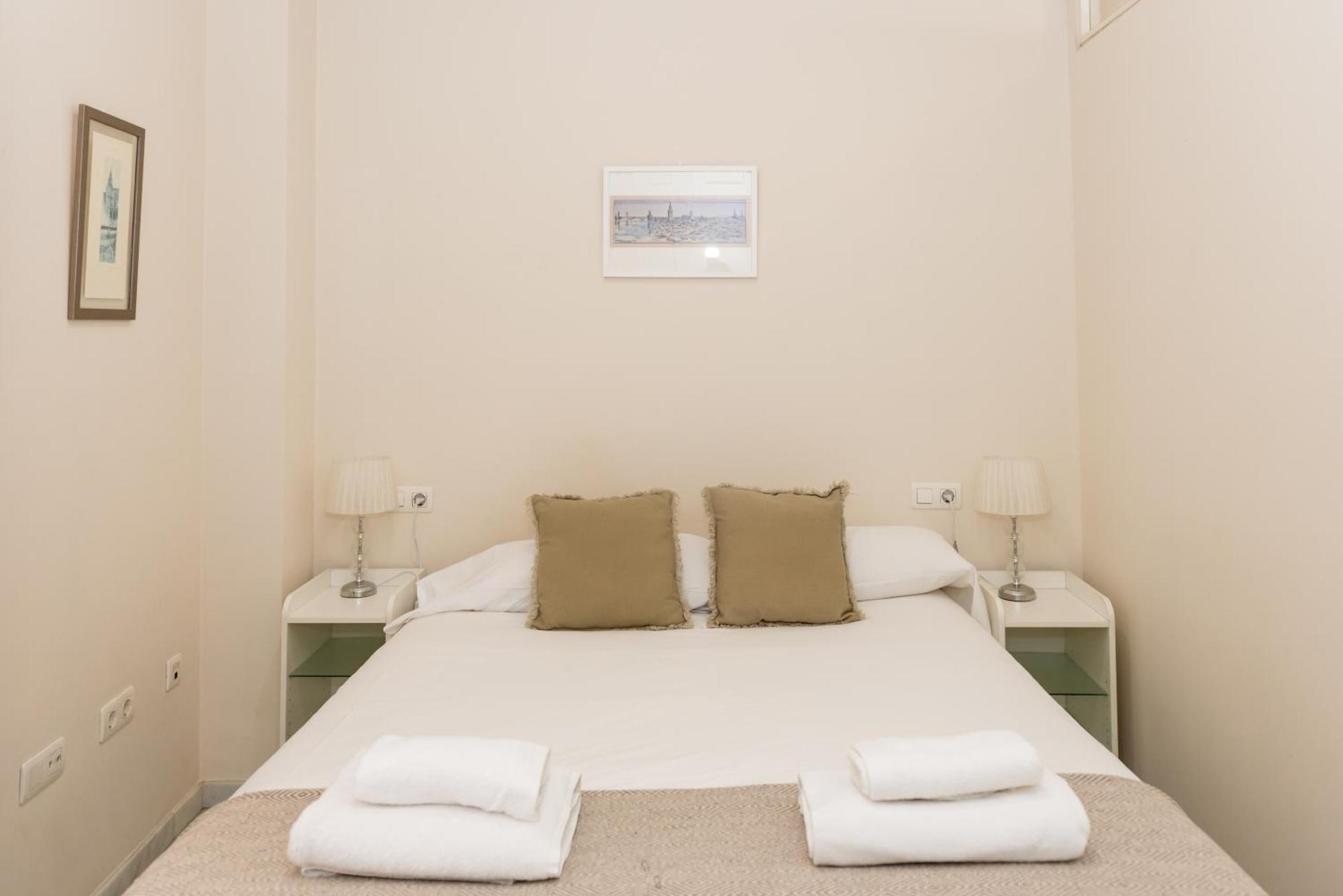 Charming & Quiet Apartment In Plaza Del Salvador 세비야 외부 사진
