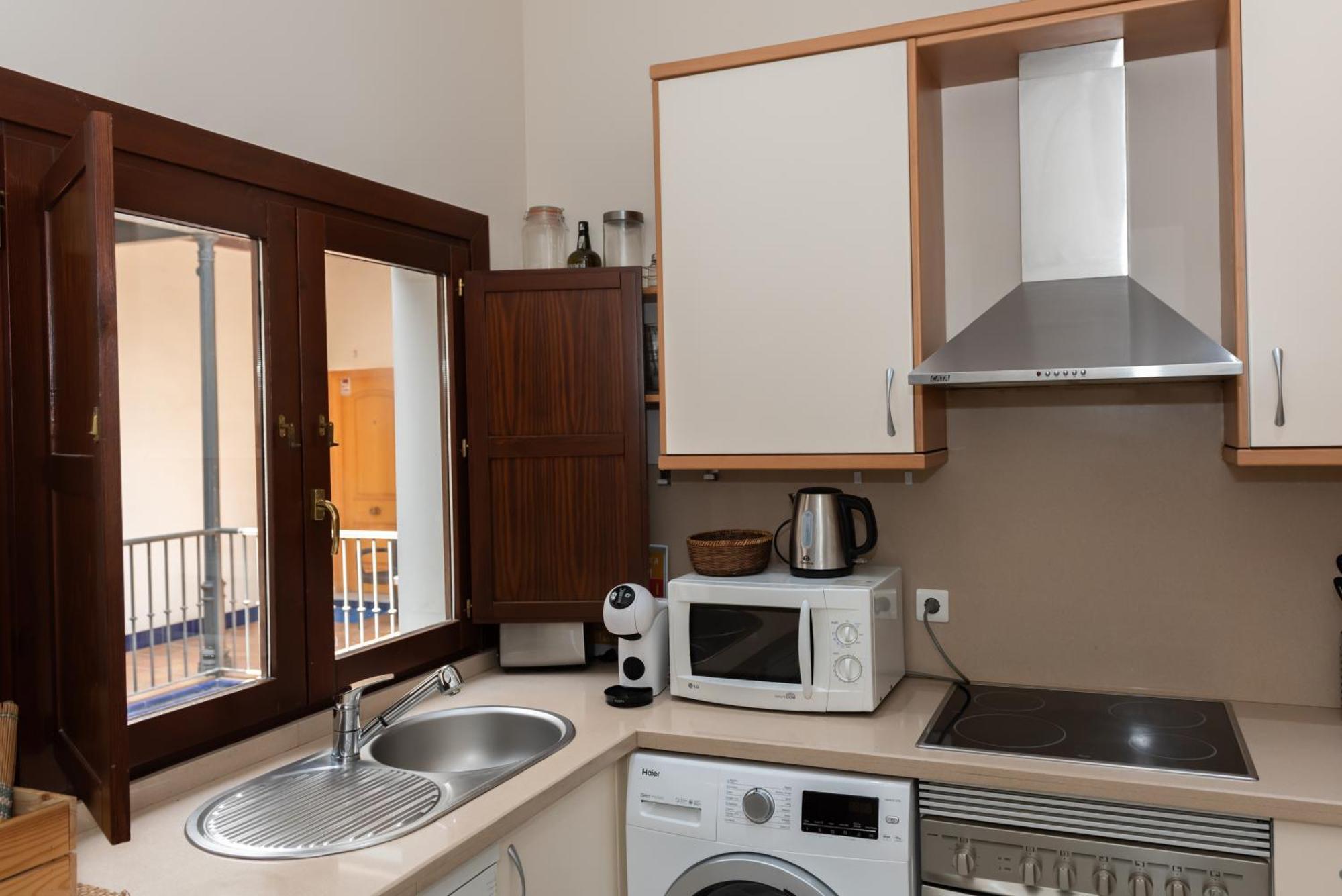 Charming & Quiet Apartment In Plaza Del Salvador 세비야 외부 사진