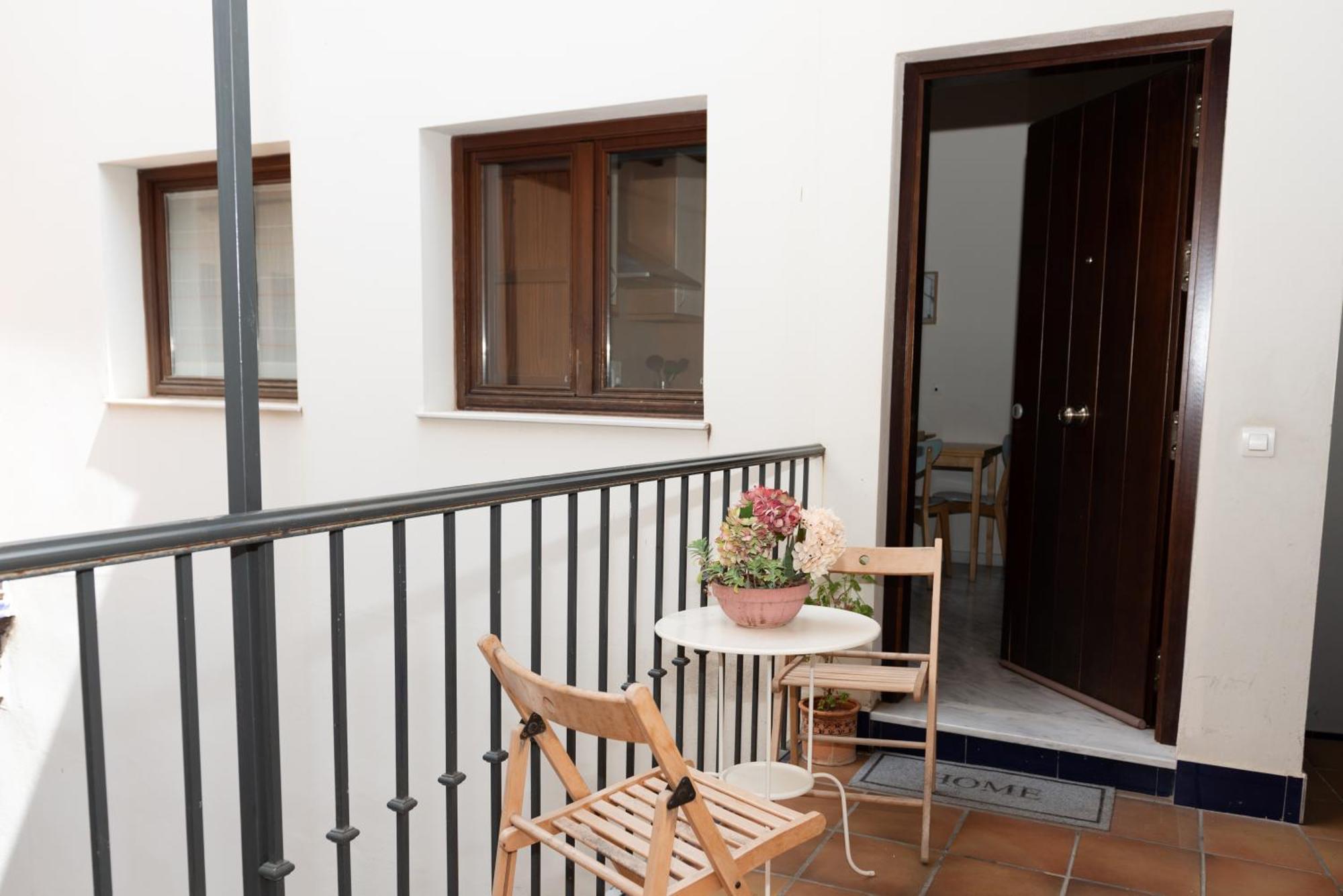 Charming & Quiet Apartment In Plaza Del Salvador 세비야 외부 사진