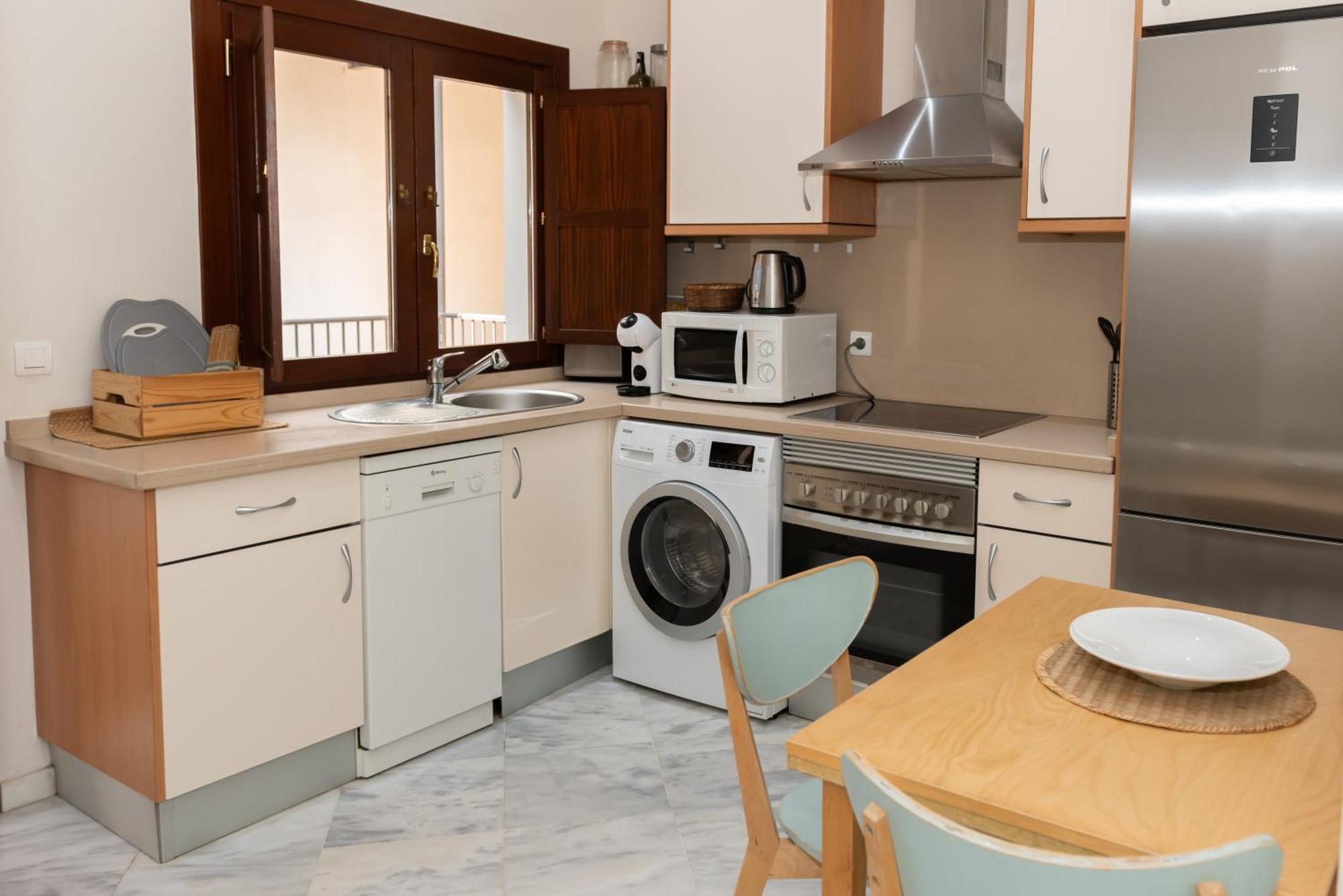 Charming & Quiet Apartment In Plaza Del Salvador 세비야 외부 사진